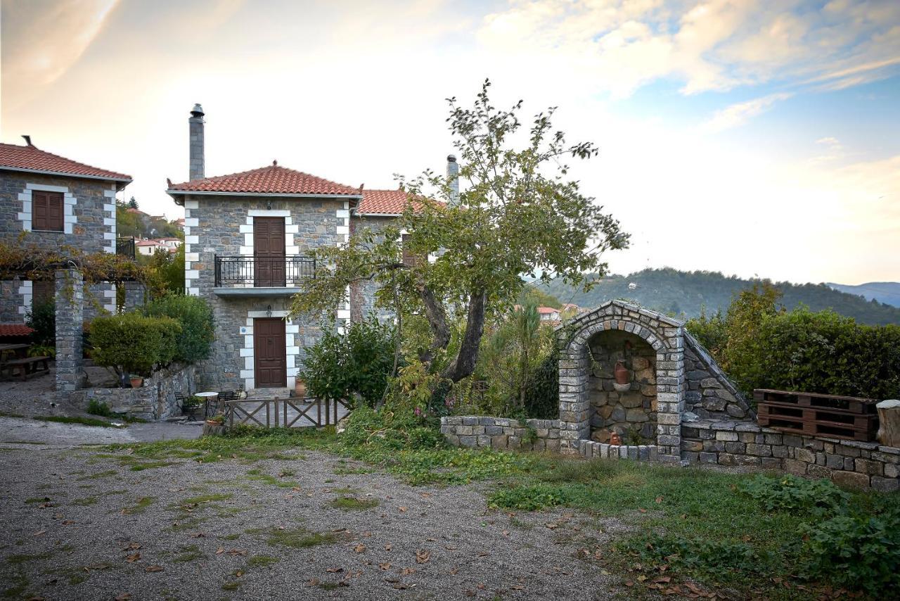 Malevos Traditional Houses Ájosz Pétrosz Kültér fotó